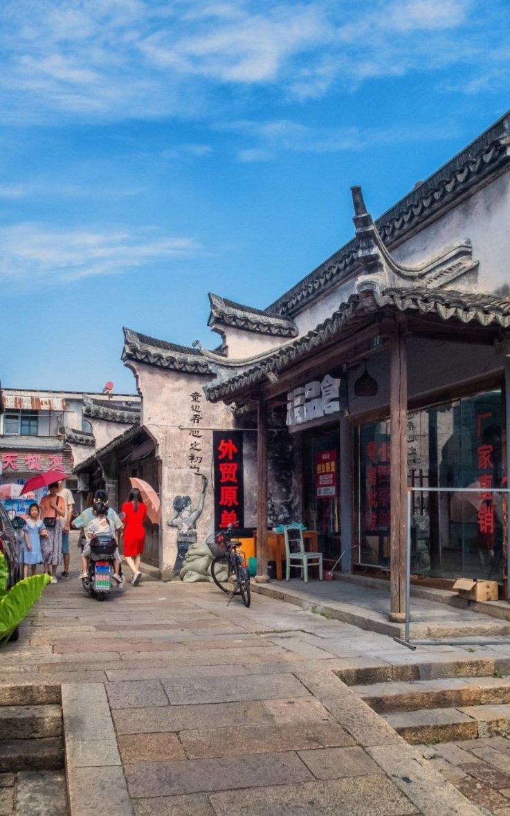 因为疫情过年不回老家了，自己一个人怎么过好年？
